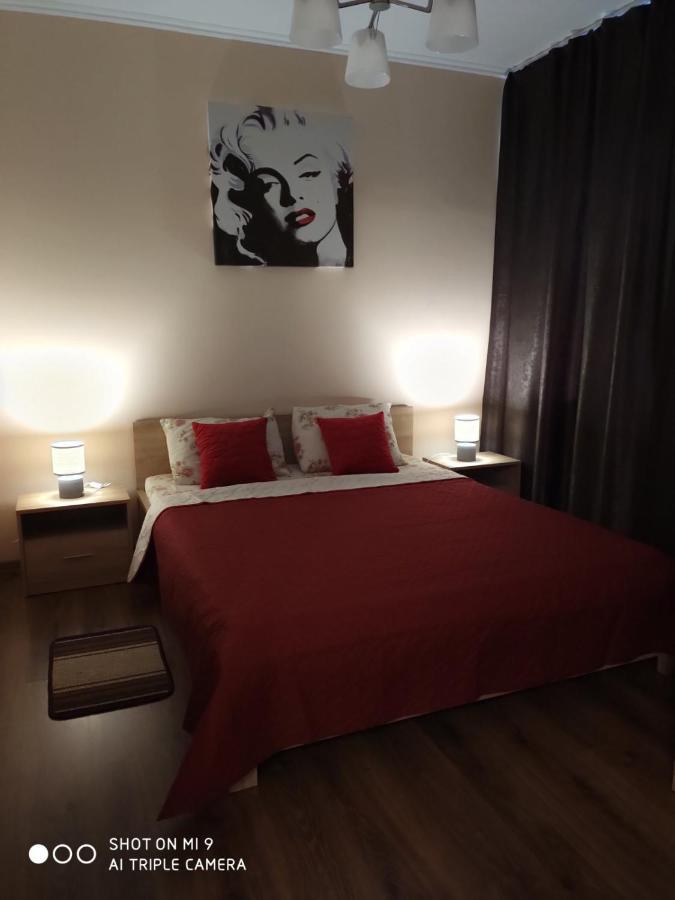 Apartments Domovik Мостова 5 Кв 37 Mukačevo Exteriér fotografie